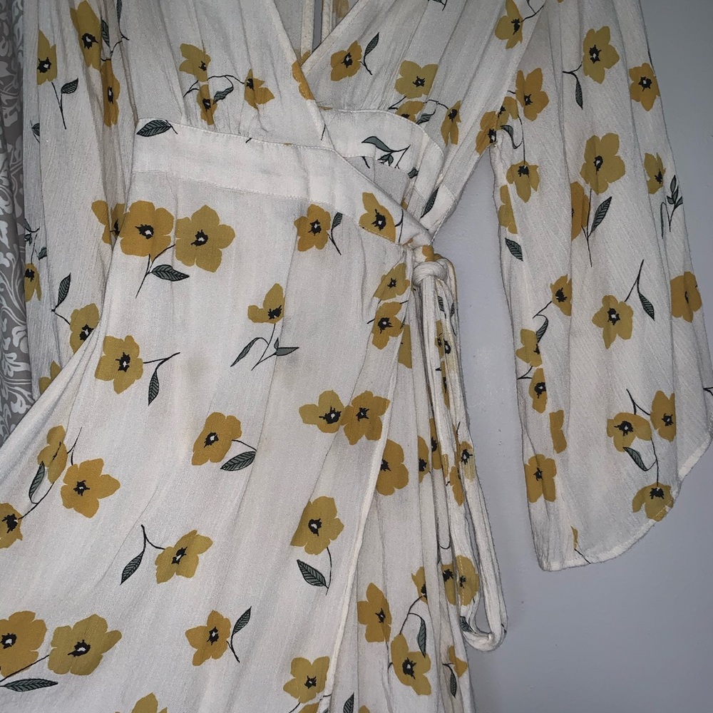 Floral Billabong wrap mini dress